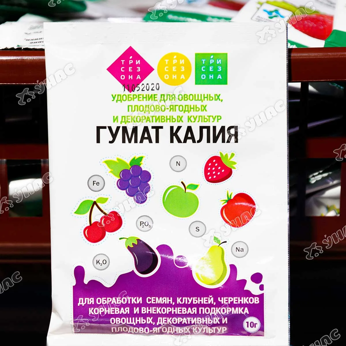 Удобрение сухое Гумат Калия 10 г Три Сезона — фотография товара